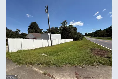 201 Strawberry Circle, Dublin, GA 31021 - Photo 6