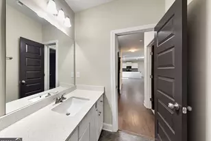 1612 Lapland Dr, Lawrenceville, GA 30045 - Photo 10