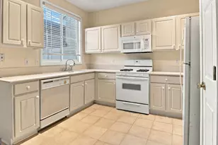 682 Bedford Ct, Woodstock, GA 30188 - Photo 10