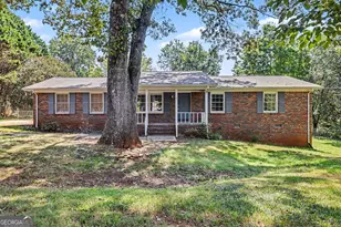 5139 Presley Dr, Flowery Branch, GA 30542 - Photo 1