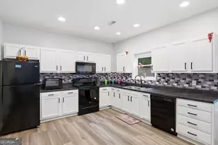 157 Watkins Dr, Flovilla, GA 30216 - Photo 6