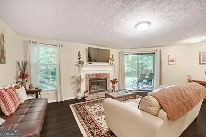 6351 Wedgeview Court, Tucker, GA 30084 - Photo 4