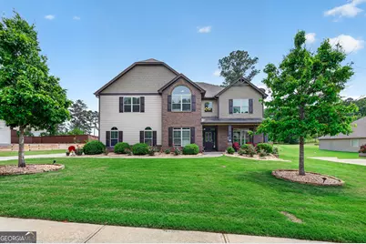 270 Darien Drive, Senoia, GA 30276 - Photo 2