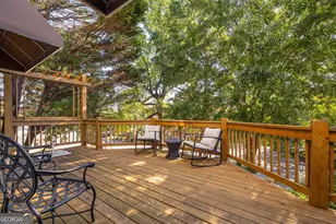 1075 High Point Dr NE, Atlanta, GA 30306 - Photo 10