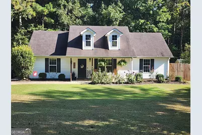 166 Fellowship Drive, Barnesville, GA 30204 - Photo 1