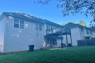 8262 Parkwood Pl, Jonesboro, GA 30238 - Photo 16