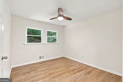 126 Meadow Park Lane SW, Atlanta, GA 30315 - Photo 14