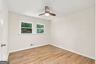 126 Meadow Park Ln SW, Atlanta, GA 30315 - Photo 14