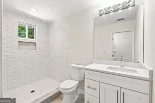 126 Meadow Park Ln SW, Atlanta, GA 30315 - Photo 12