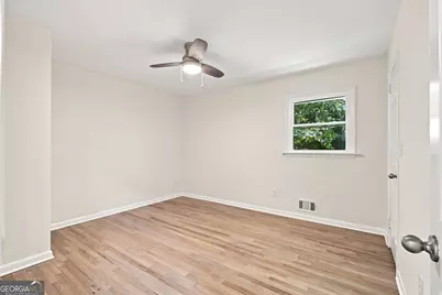 126 Meadow Park Lane SW, Atlanta, GA 30315 - Photo 22