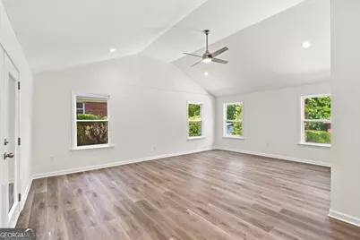126 Meadow Park Lane SW, Atlanta, GA 30315 - Photo 10