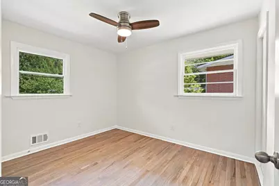 126 Meadow Park Lane SW, Atlanta, GA 30315 - Photo 18