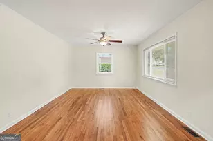 415 Taylor St, Barnesville, GA 30204 - Photo 24