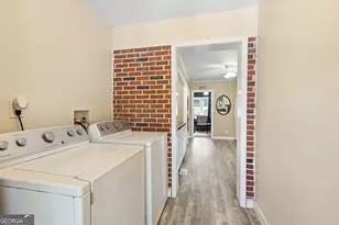 107 Valley Dr, Toccoa, GA 30577 - Photo 16