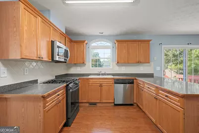339 Meadow Farm Lane, Lawrenceville, GA 30045 - Photo 10