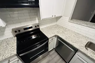 1160 Maple Valley Ct, Union City, GA 30291 - Photo 14