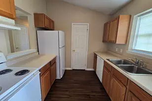 407 S Ashley St, Kingsland, GA 31548 - Photo 8
