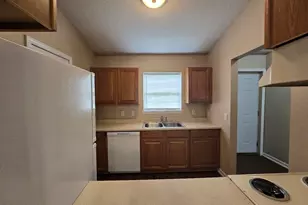 407 S Ashley St, Kingsland, GA 31548 - Photo 10