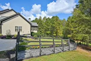 395 Beaumont Farms Dr, Sharpsburg, GA 30277 - Photo 28