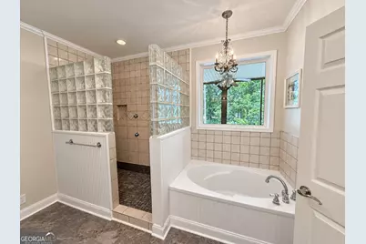 669 Shorewood Circle, Toccoa, GA 30577 - Photo 14