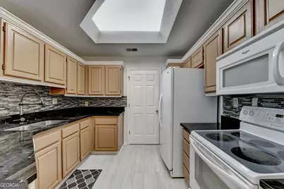1303 McGill Park Avenue NE, Atlanta, GA 30312 - Photo 16
