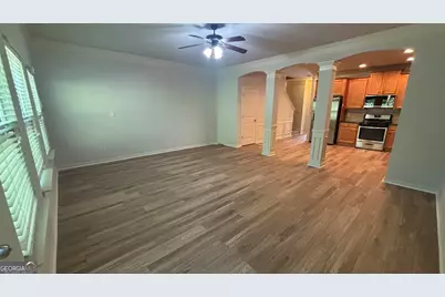 323 Knelston Oak Drive, Suwanee, GA 30024 - Photo 4