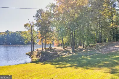 2503 Lakeshore Drive NE, Conyers, GA 30012 - Photo 18