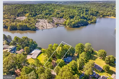 2503 Lakeshore Drive NE, Conyers, GA 30012 - Photo 2