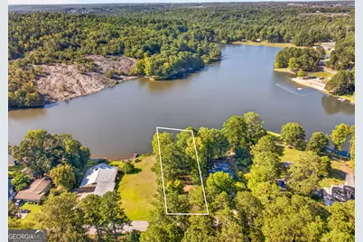 2503 Lakeshore Drive NE, Conyers, GA 30012 - Photo 12
