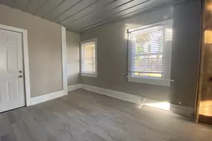323 The Plaza, Athens, GA 30606 - Photo 2