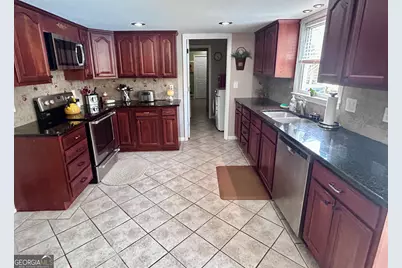 200 Hedgewood Court, Peachtree City, GA 30269 - Photo 10