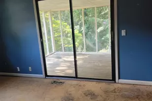 221 Park Hill Dr, Lagrange, GA 30241 - Photo 16