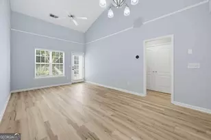 240 Fox Creek Blvd, Woodstock, GA 30188 - Photo 12