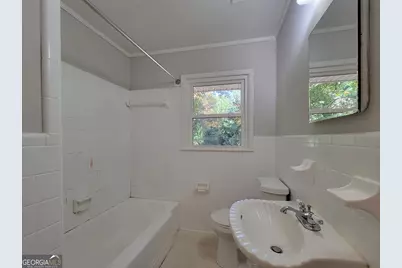432 Lakeview Drive SW, Winder, GA 30680 - Photo 10