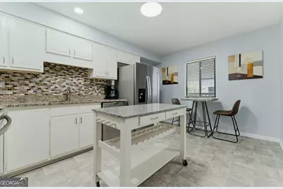 2893 Torreya Way SE, Marietta, GA 30067 - Photo 4