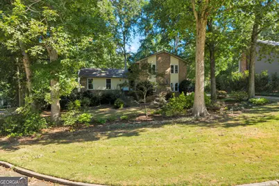 832 Sweet Briar Lane SE, Conyers, GA 30094 - Photo 4