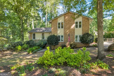 832 Sweet Briar Lane SE, Conyers, GA 30094 - Photo 1