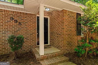 995 Roundtable Lane, Macon, GA 31220 - Photo 2