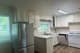 156 Highland Park Cir, Brunswick, GA 31523 - Photo 6