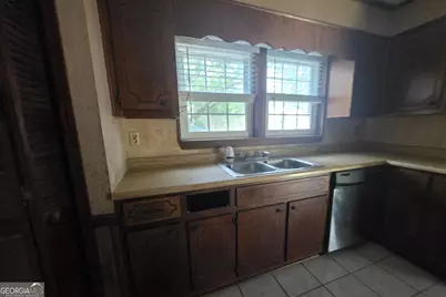 401 E Howard Street, Wrens, GA 30833 - Photo 4