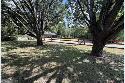 401 E Howard Street, Wrens, GA 30833 - Photo 16