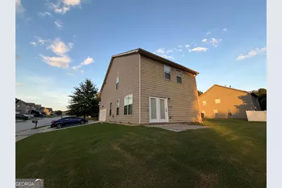 10 Oakwood Drive, Covington, GA 30016 - Photo 2