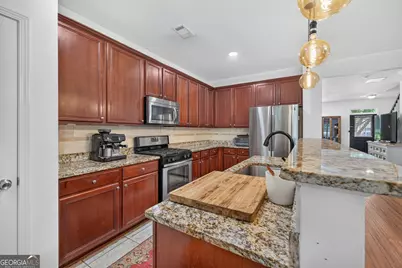 570 Gale Court # 39, Alpharetta, GA 30004 - Photo 8