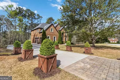 2704 Ivy Circle, Conyers, GA 30013 - Photo 4