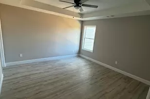 252 Beau Claire Cir, Byron, GA 31008 - Photo 6