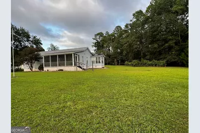 1693 E Lake Drive, Screven, GA 31560 - Photo 6