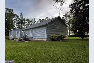 1693 E Lake Drive, Screven, GA 31560 - Photo 8