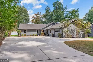 121 Cherry Point, Eatonton, GA 31024 - Photo 8