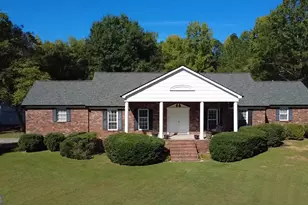 245 Forrestway Dr, Lafayette, GA 30728 - Photo 1
