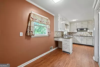 669 S Hill Street, Griffin, GA 30224 - Photo 14